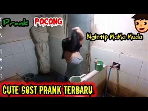 bokep ngintip mandi|ngintip mama muda di kamar mandi